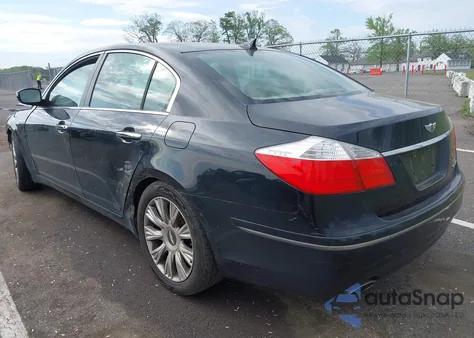 2011 Hyundai Genesis 3.8 z USA, uszkodzony, nr VIN KMHGC4DE2BU130517
